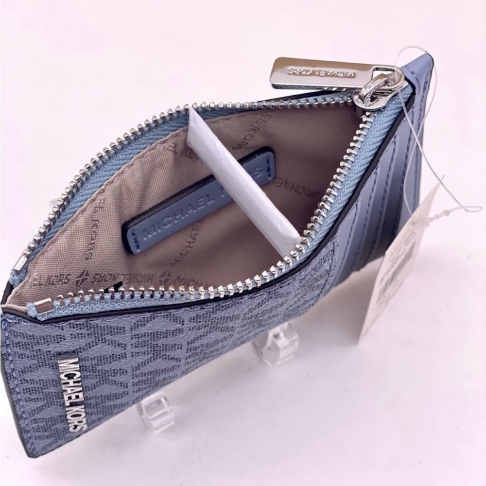Michael Kors Medium Top Zip Card Case Wallet Coin Pouch pale Blue - Picture 4 of 14